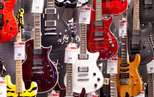 Guitar Center Blues - Music Store in Dire Straits | Electric Herald